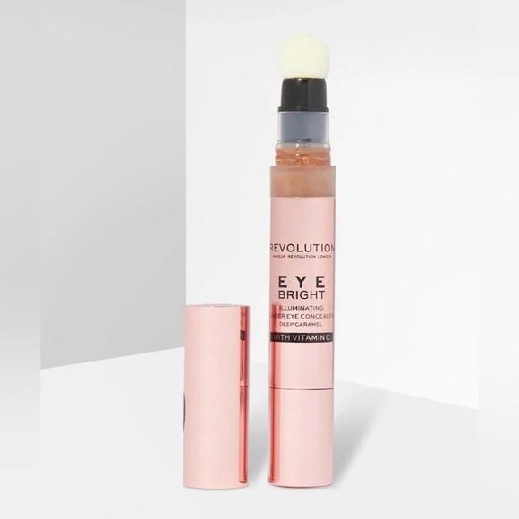 Makeup Revolution Eye Bright Illuminating Under Eye Concealer in Deep Caramel - Picture 5 of 5